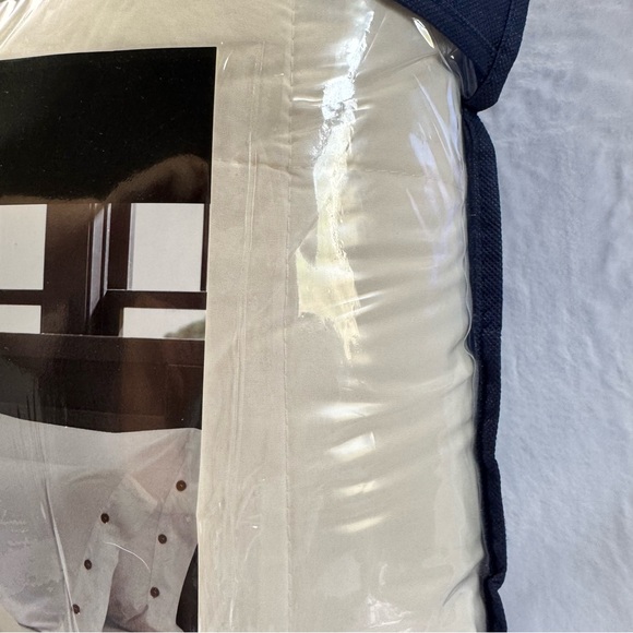 Luxury Home Down Alternative Comforter Cream Full/Queen New Unopened Blanket - Picture 4 of 4